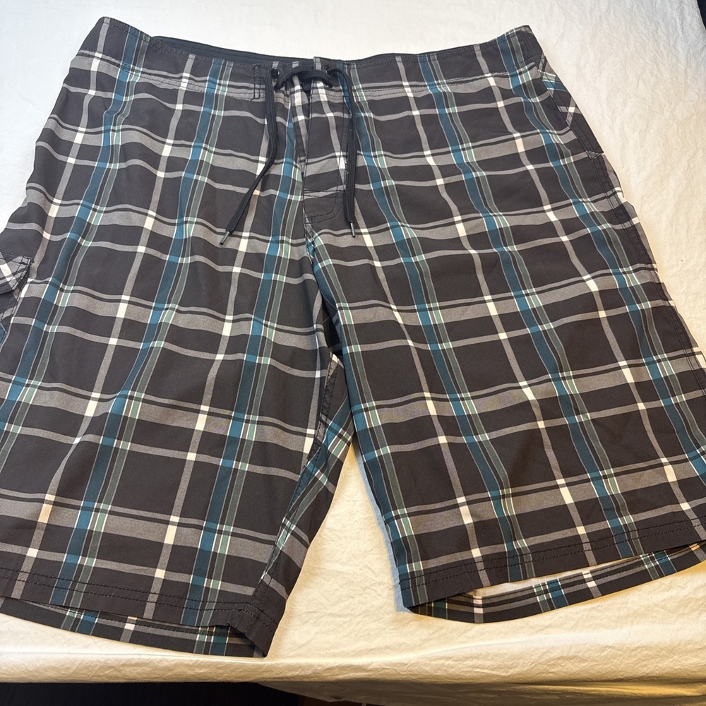 Vintage Reclaim Shorts Mens 38 Classic Plaid Blue Cargo